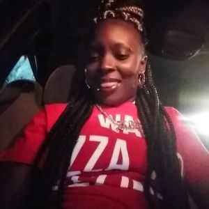 Meet your Posher, Tiffany bossed up